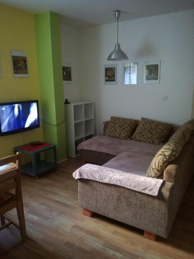 Apartman Orbit Karlov  Buitenkant foto